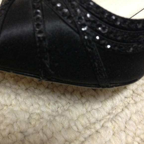 Michaelangelo Heels - Picture 3 of 3