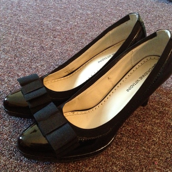 ❌SOLD❌FERRAGAMO-ESQUE MID HEELS