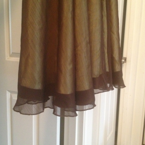 Brown and yellow chiffon dress. Lg - Picture 3 of 4