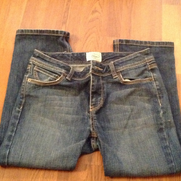 White House Black Market capris