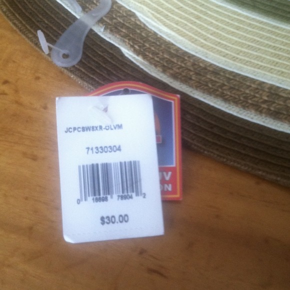 Hat - Picture 2 of 3