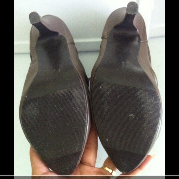 SOLD! 💥💥💥 Short heels. - Picture 3 of 3