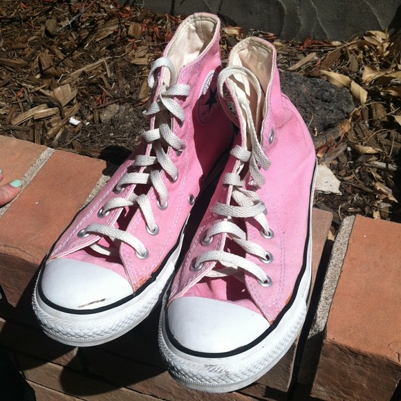 Pink Converse High Tops 💖