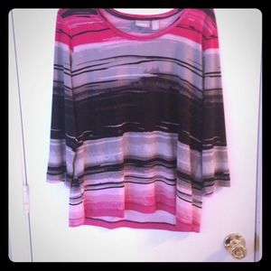 Beautiful top fits like an extra large