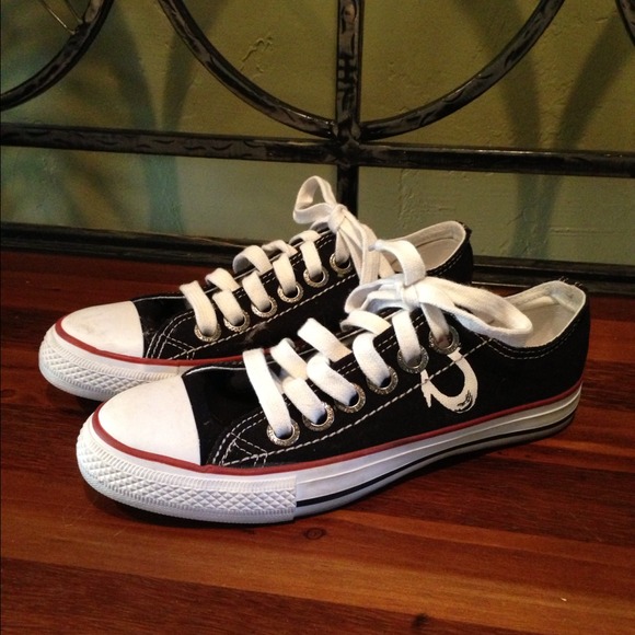📌RESERVED until Thursday! True Religion Shoes!