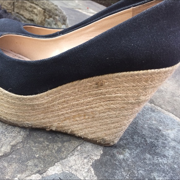 🚩FINAL SALE🚩Steve Madden Black Platform Wedge - Picture 4 of 4