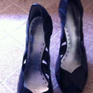 BCBGirls black pumps