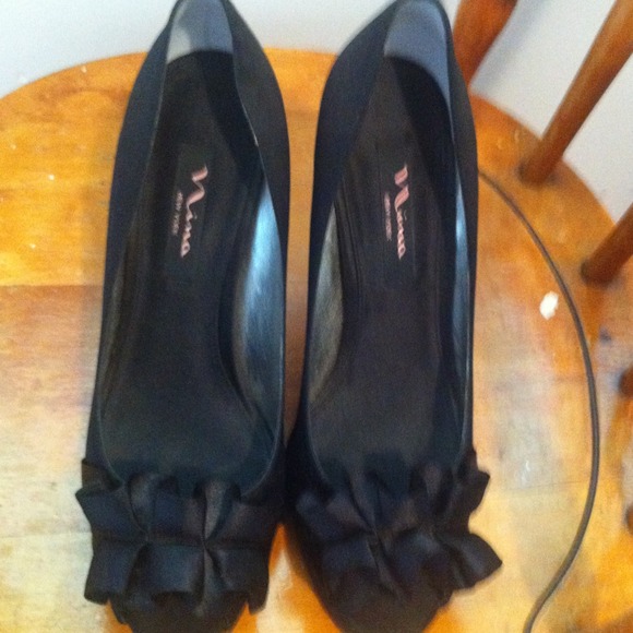 Black Nina Heels - Picture 3 of 3