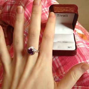 Beautiful purple and silver ring 💍