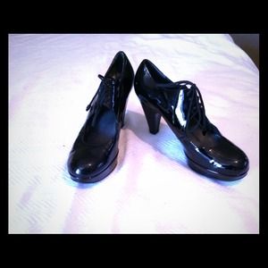 Stuart Weitzman black patent heels