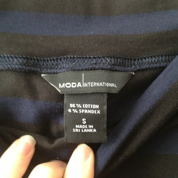 Super cute Victoria's Secret bodycon skirt, small - Picture 2 of 2