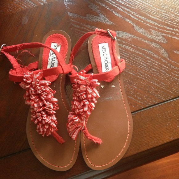 Steve Madden red sandals