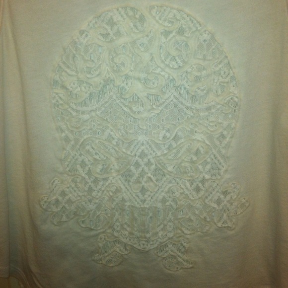 SOLD! White lacy skull tank - Picture 2 of 3