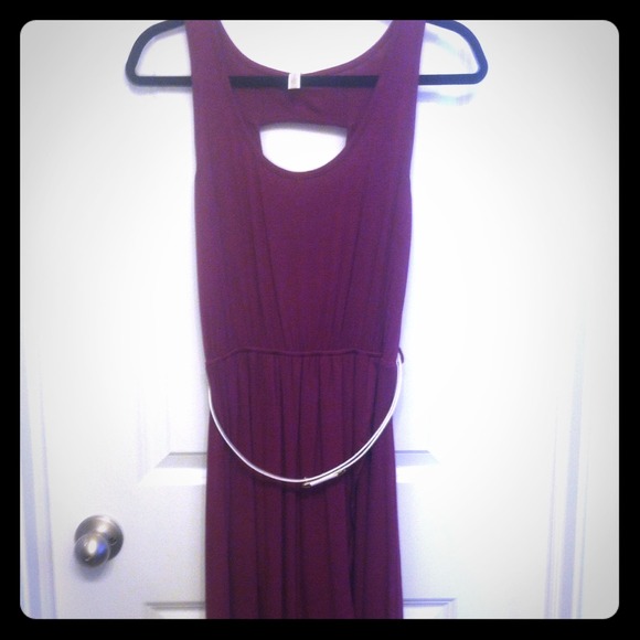❌❌SOLD❌❌Purple hi low dress with white skinny belt