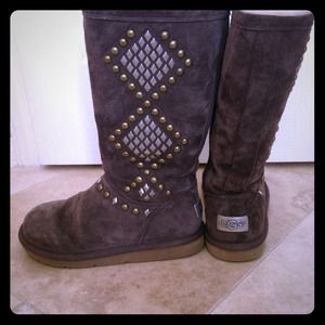 Fantastic UGG size 6