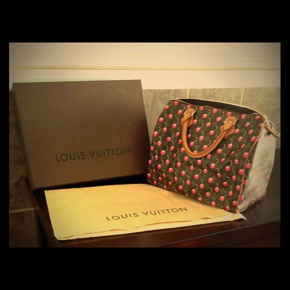 LV Cerises Speedy.