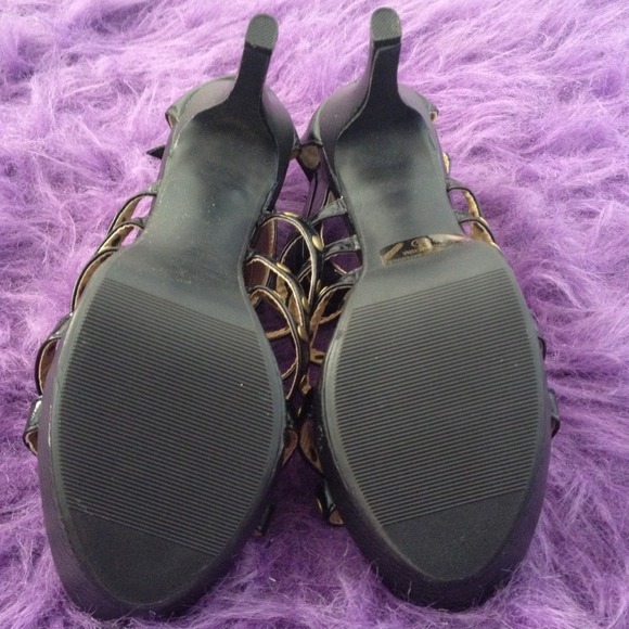 Heels👠 - Picture 3 of 3