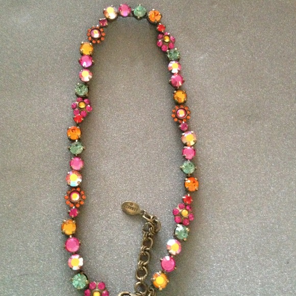 Beautiful crystal Sorrelli necklace