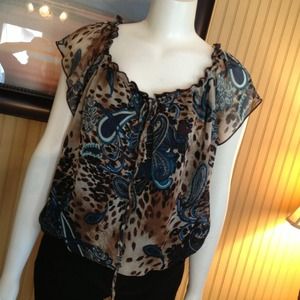 Jusdinme🌹Gorgeous top great design