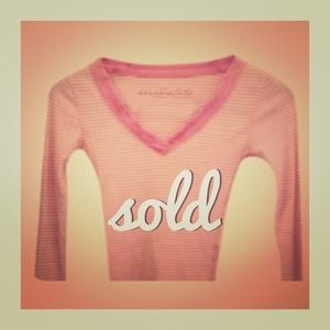 ⬇SOLD! Aeropostale thermal tee