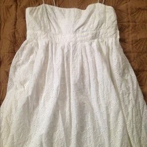 Gap white eyelet fully lined summer dress size 8