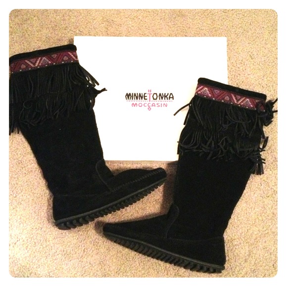Minnetonka Moccasins Boots