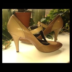 Circa Joan & David heels