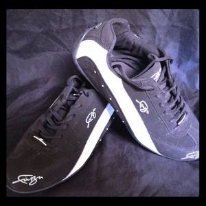 Fubu black and white shoes! Like new! Size 10 😊