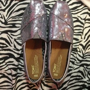 Silver sequins toms!