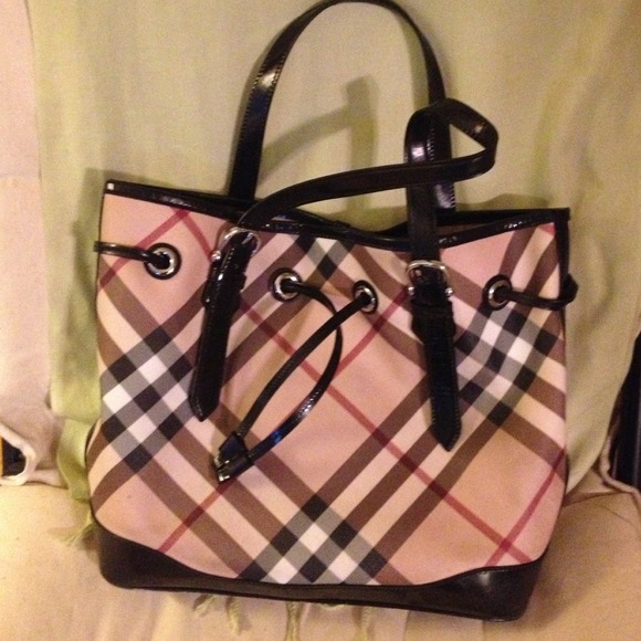 Reduced! Authentic Burberry Nova Check large tote