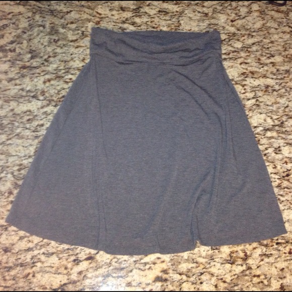 Old Navy maternity skirt