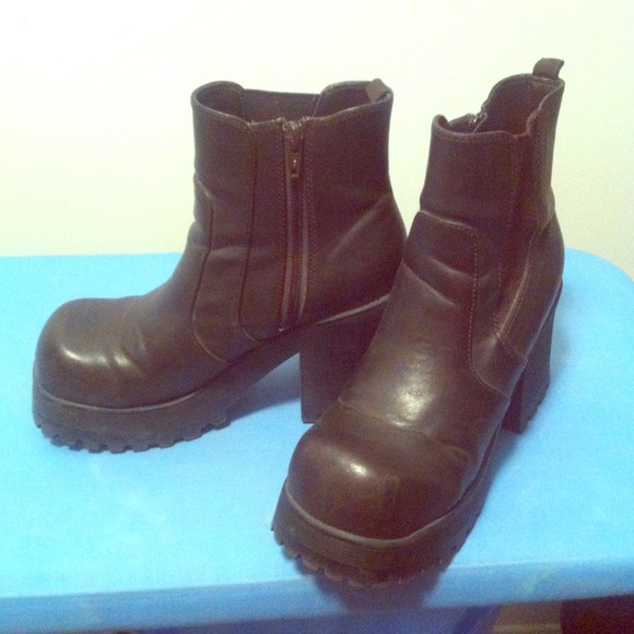 Lei Boots