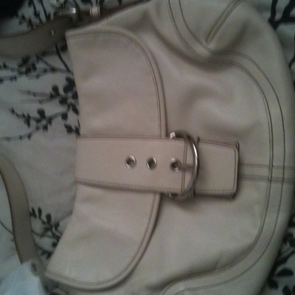 Coach med size leather bag bone color