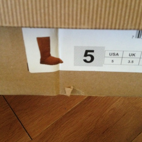 Boots - Picture 2 of 4