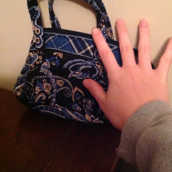 SOLD! Tiny Vera Bradley purse - Picture 2 of 4