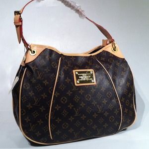 New monogram galleria bag