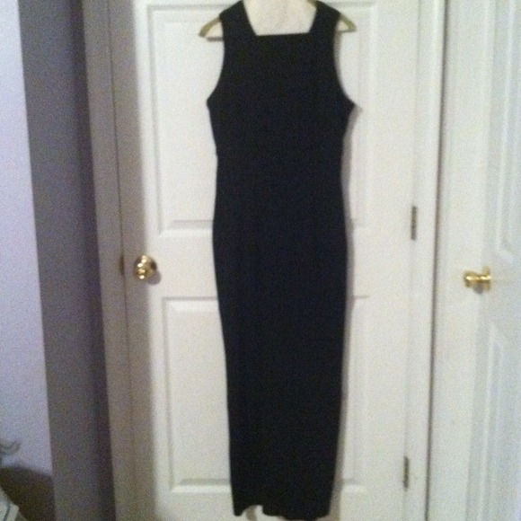 Clothes and Effect Black Column dress (m) REDUCED - Picture 2 of 2