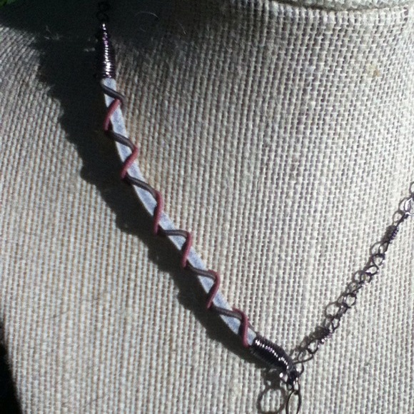 Wire Wrapped Shell Necklace - Picture 3 of 4