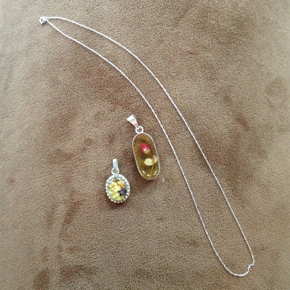 💛SOLD💛 - Picture 2 of 4