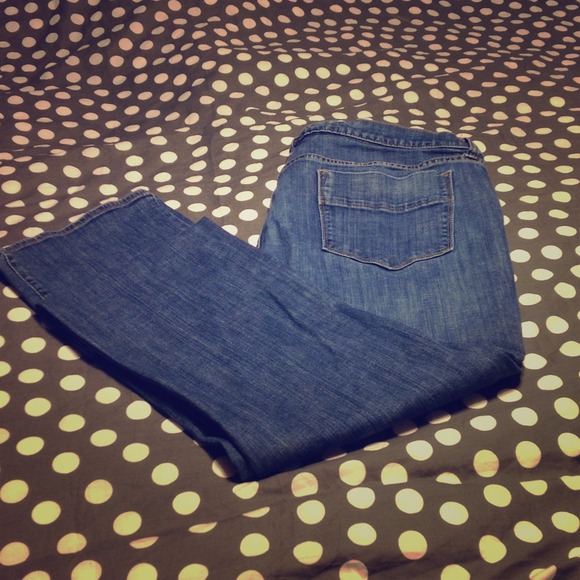 Medium Rinse Old Navy Sweetheart Jeans