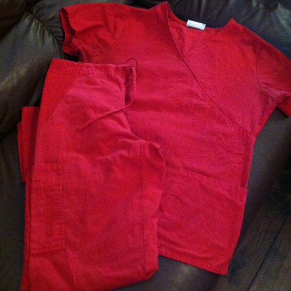 Red scrub set