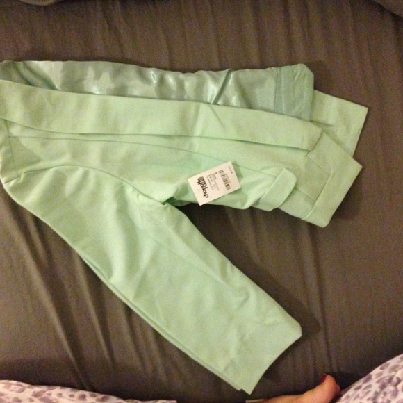 Light green jacket - Picture 2 of 2