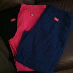 🚫RESERVED🚫FOR @Kodack 3 pairs of Dickie scrubs