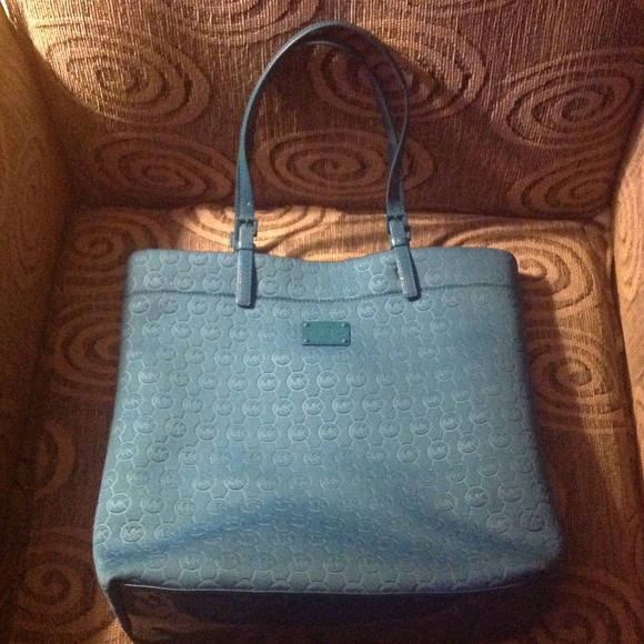 🚫Sold 🚫Michael Kors Jet Set Turquoise Neoprene - Picture 1 of 4