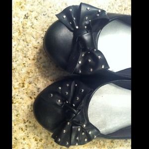 Studded Bowie black flats
