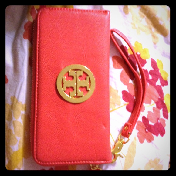 Coral wallet / wristlet