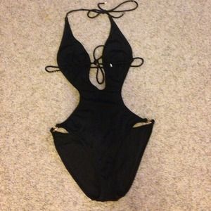 VS monokini   never worn!!