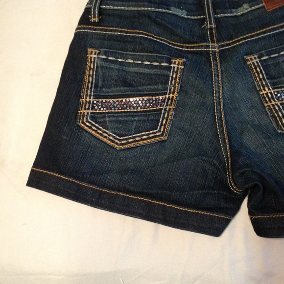 BKE buckle  Payton shorts sparkle pockets