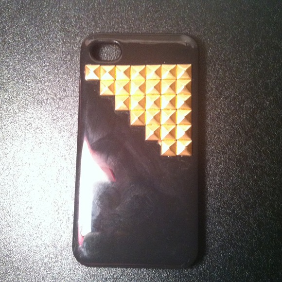 SALE❗Studded Black Iphone 4/4S case