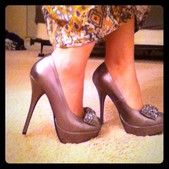 ❌Sold as bundle❌Silver round toe w/glittered Bow